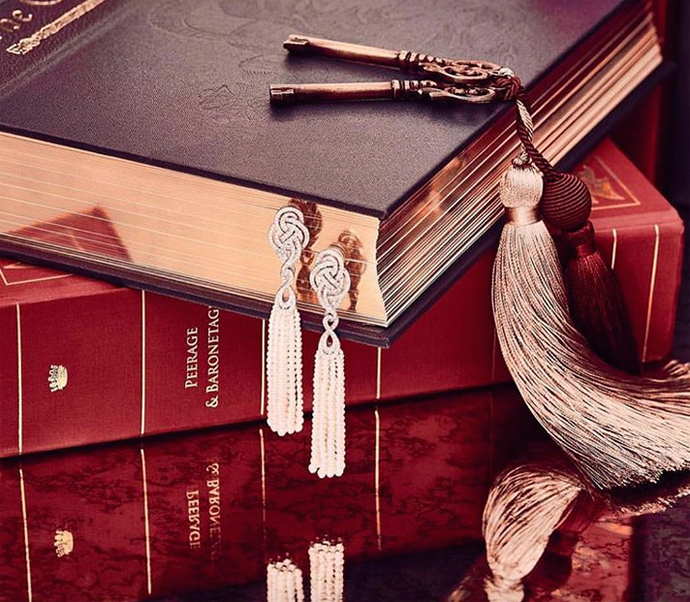Серьги Garrard Entanglement в розовом золоте с кисточками из жемчуга и бриллиантами